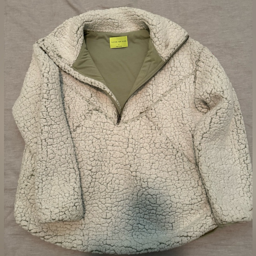 Sherpa Quarterzip. Size Small